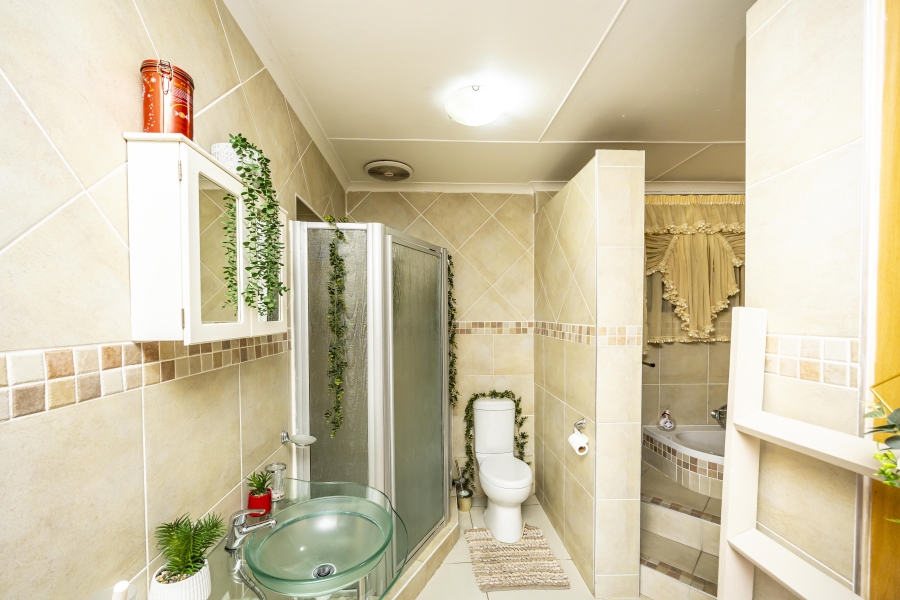 4 Bedroom Property for Sale in Bonnie Doone Eastern Cape